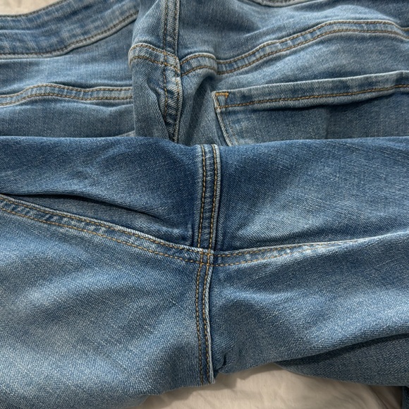 Old Navy rockstar skinny jeans 22 - Picture 4 of 4